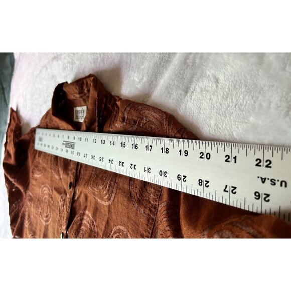 Chico's Design Brown Burnout Spiral Pattern 3/4 Sleeve Button-Up Shirt Size 2 - Picture 5 of 7